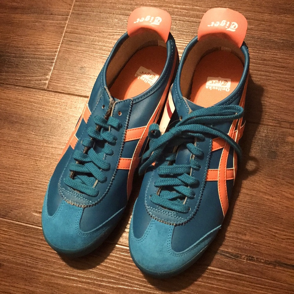 New in box Onitsuka Tiger Mexico 66 womens 9.5 blue